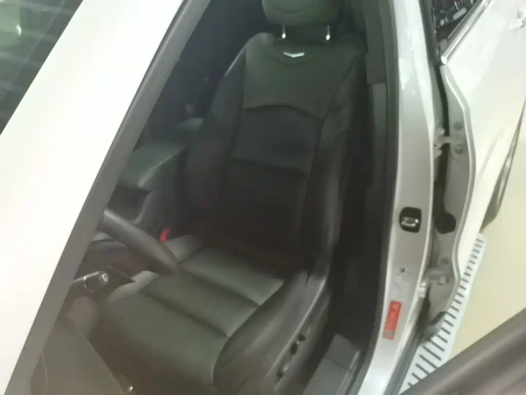 Cadillac XT4 — миниатюра 15