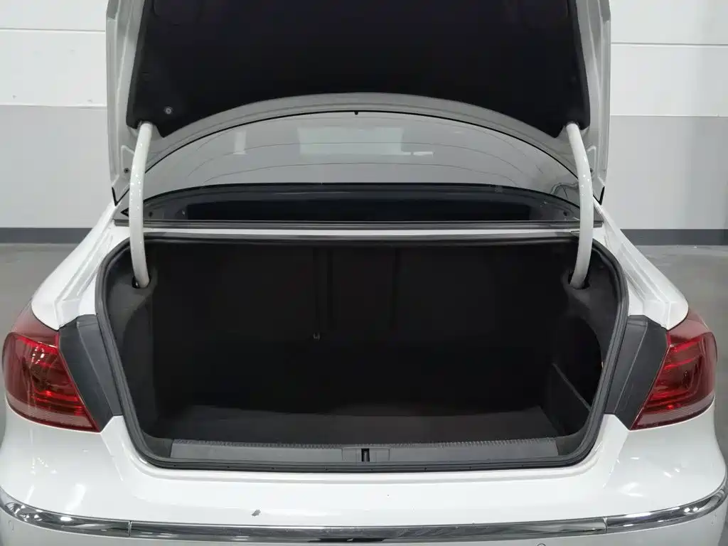 Volkswagen CC — миниатюра 16