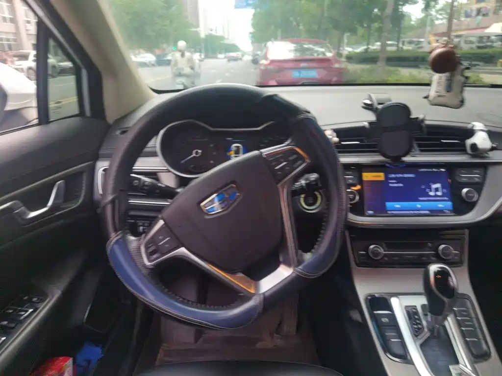 Geely Emgrand GS — миниатюра 6
