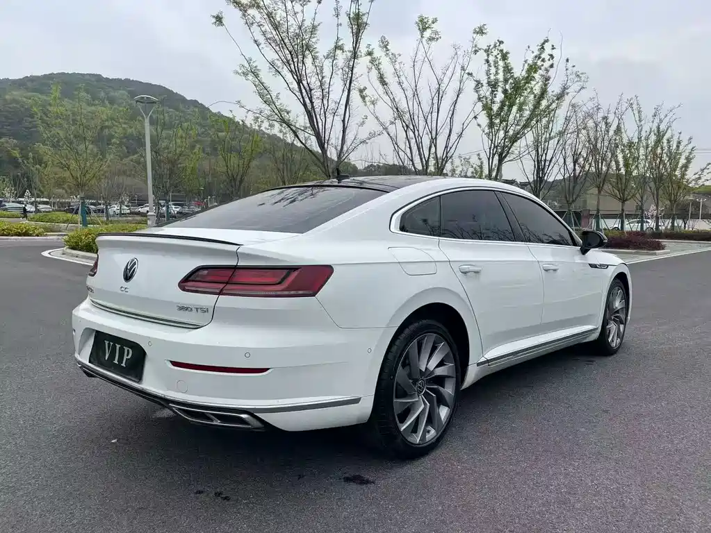 Volkswagen CC — миниатюра 4