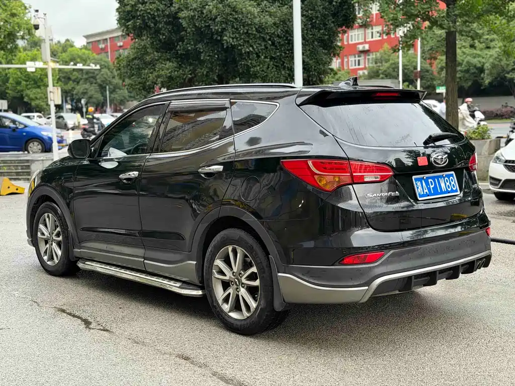 Hyundai Santa Fe (Import) — миниатюра 6
