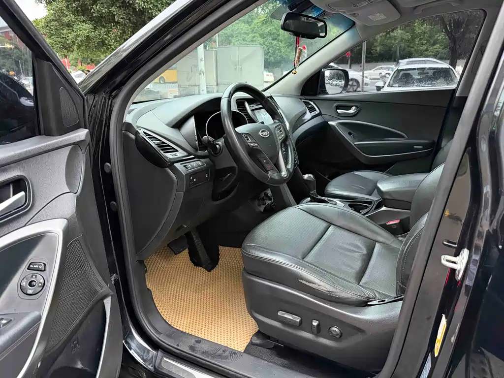Hyundai Santa Fe (Import) — миниатюра 8