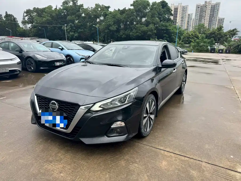 Nissan Teana