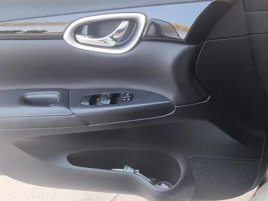 Nissan Sylphy — миниатюра 7