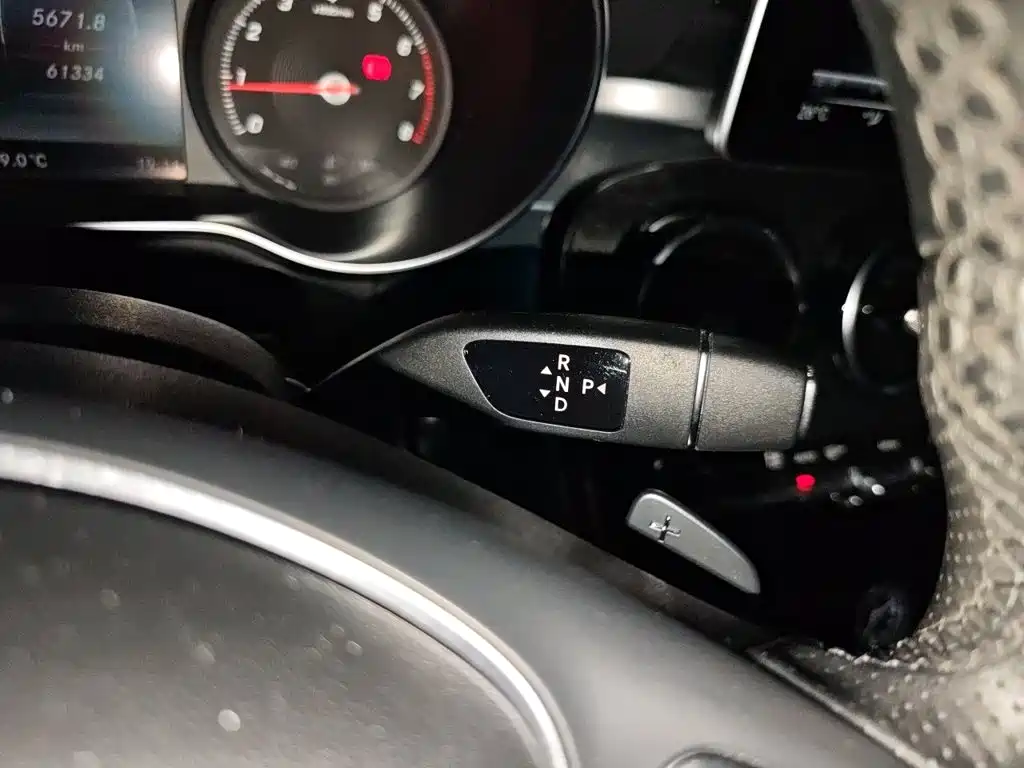 Mercedes-Benz C-Class — миниатюра 10