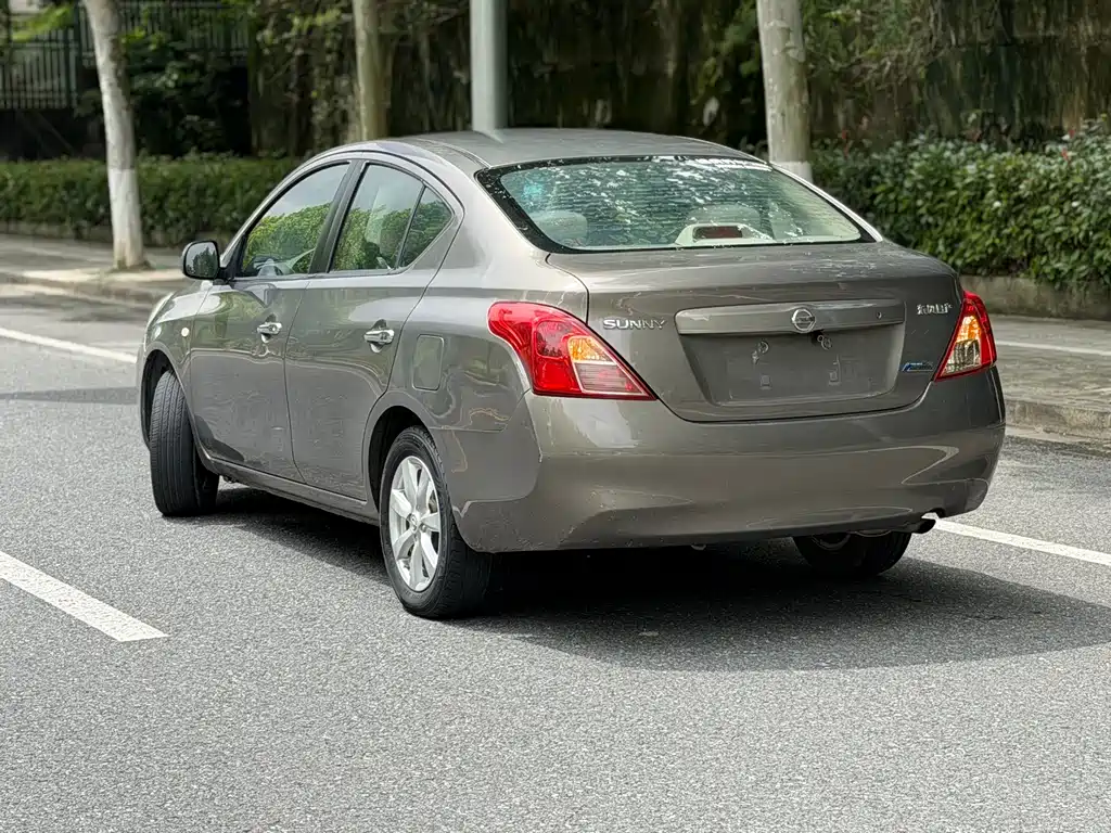 Nissan Sunny 1.5XL CVT Luxury Edition, фото 14
