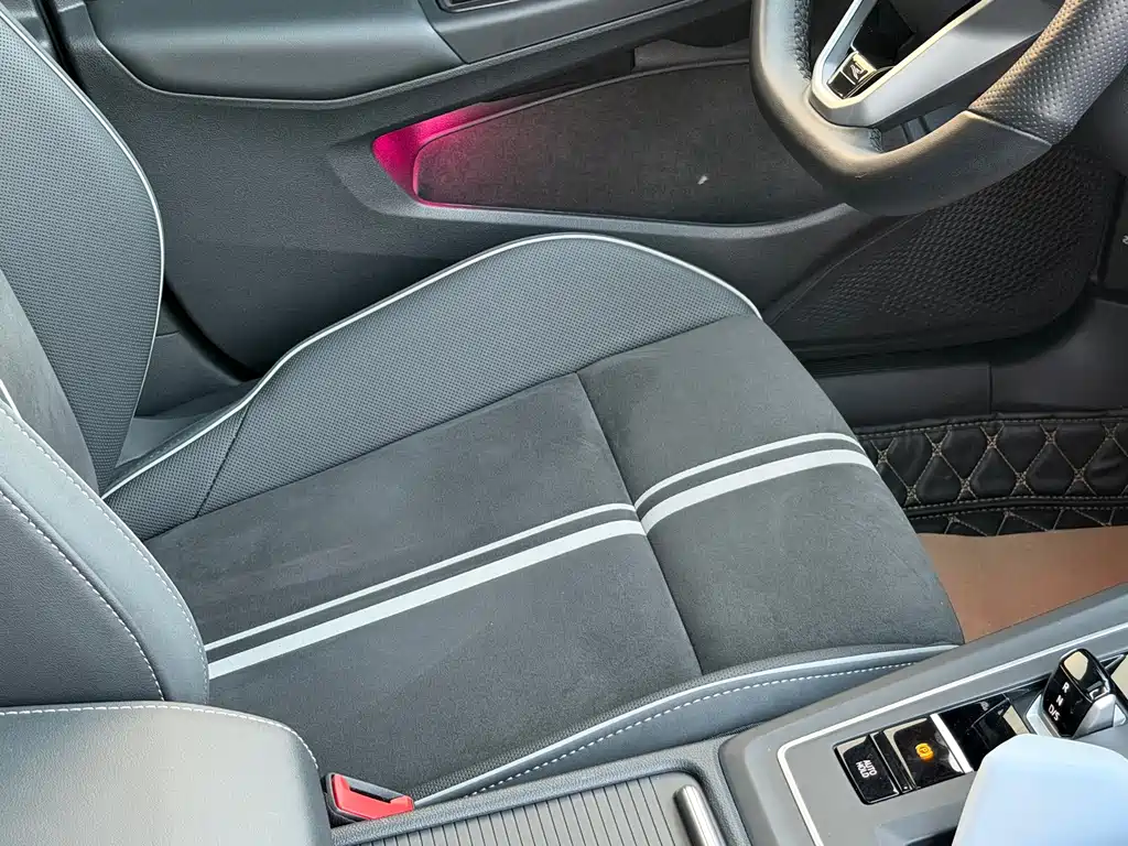 Volkswagen Golf — миниатюра 12