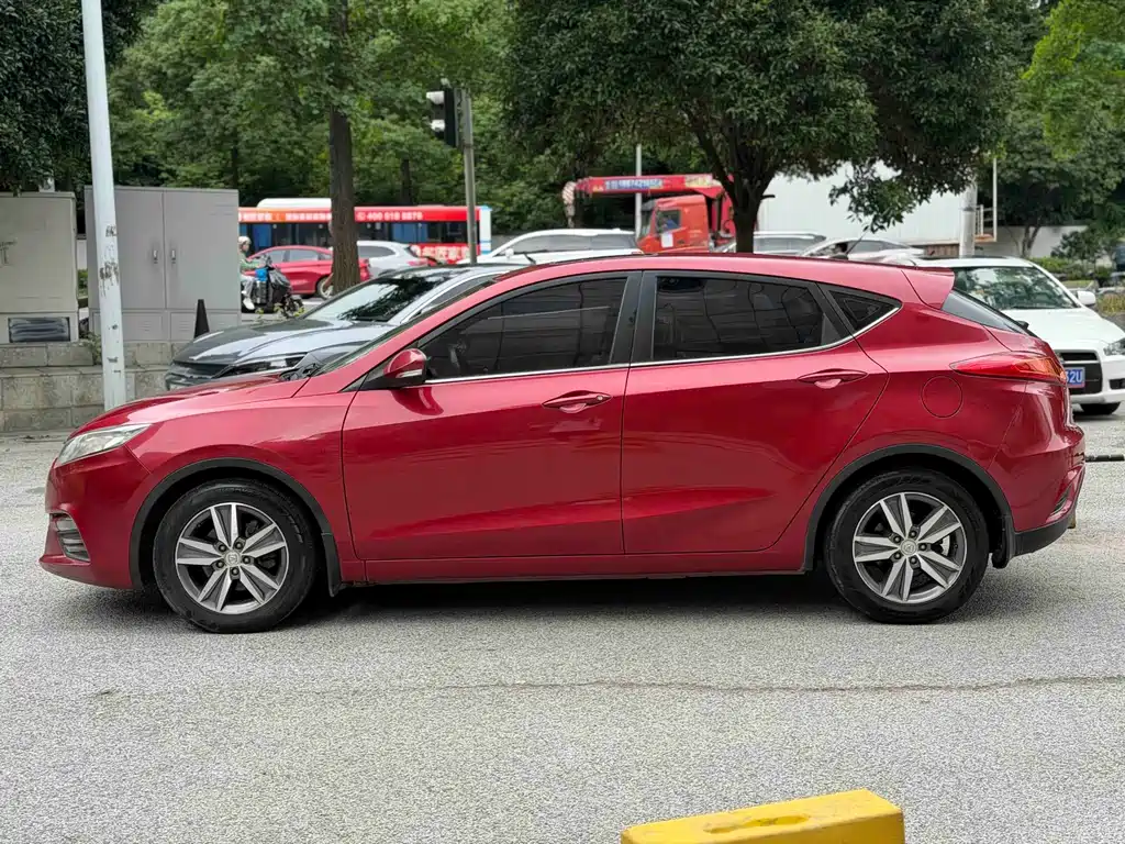 Changan EadoXT XT 2015 1.6L MT IV