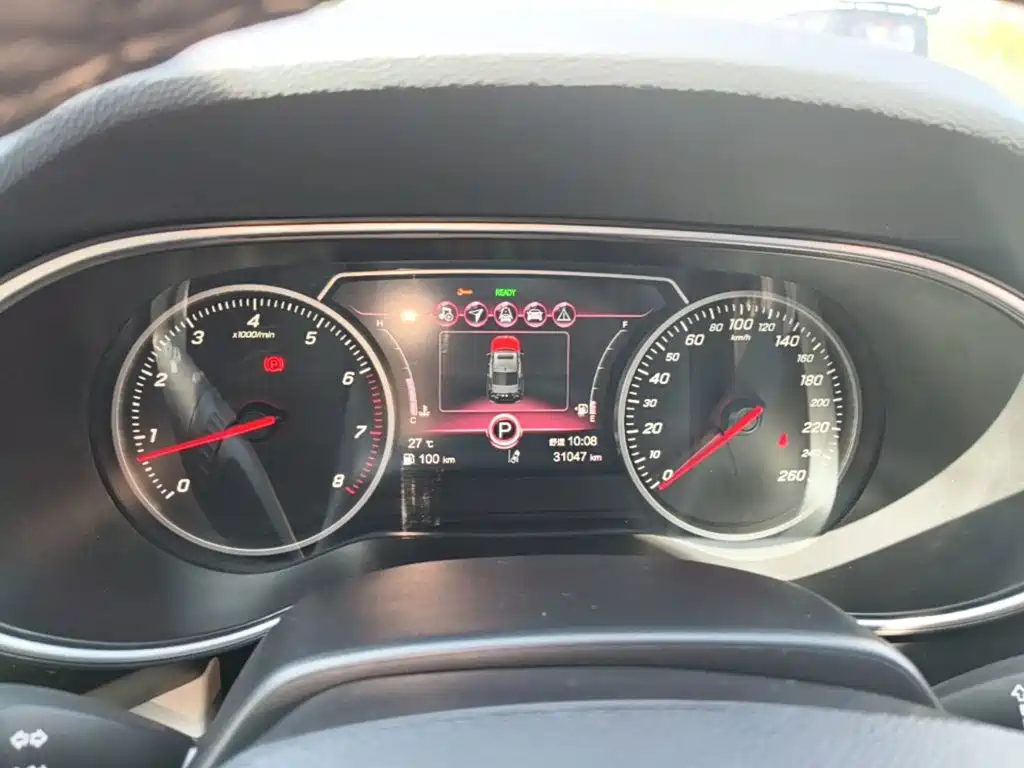 Hongqi Hongqi H5 — миниатюра 12