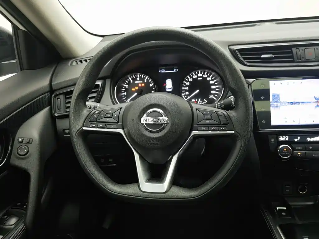 Nissan X-Trail — миниатюра 11