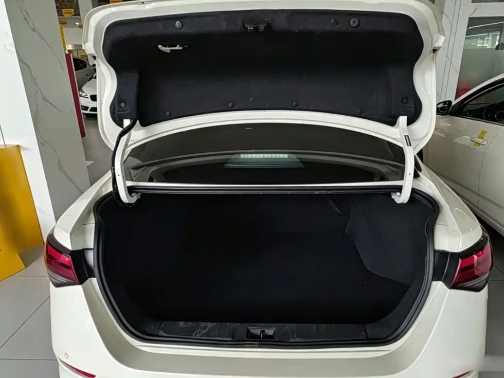 Nissan Sylphy — миниатюра 19