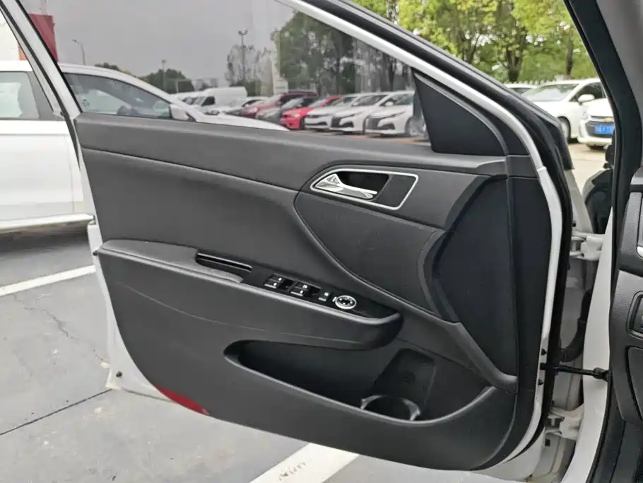 Hyundai Mistra — миниатюра 7