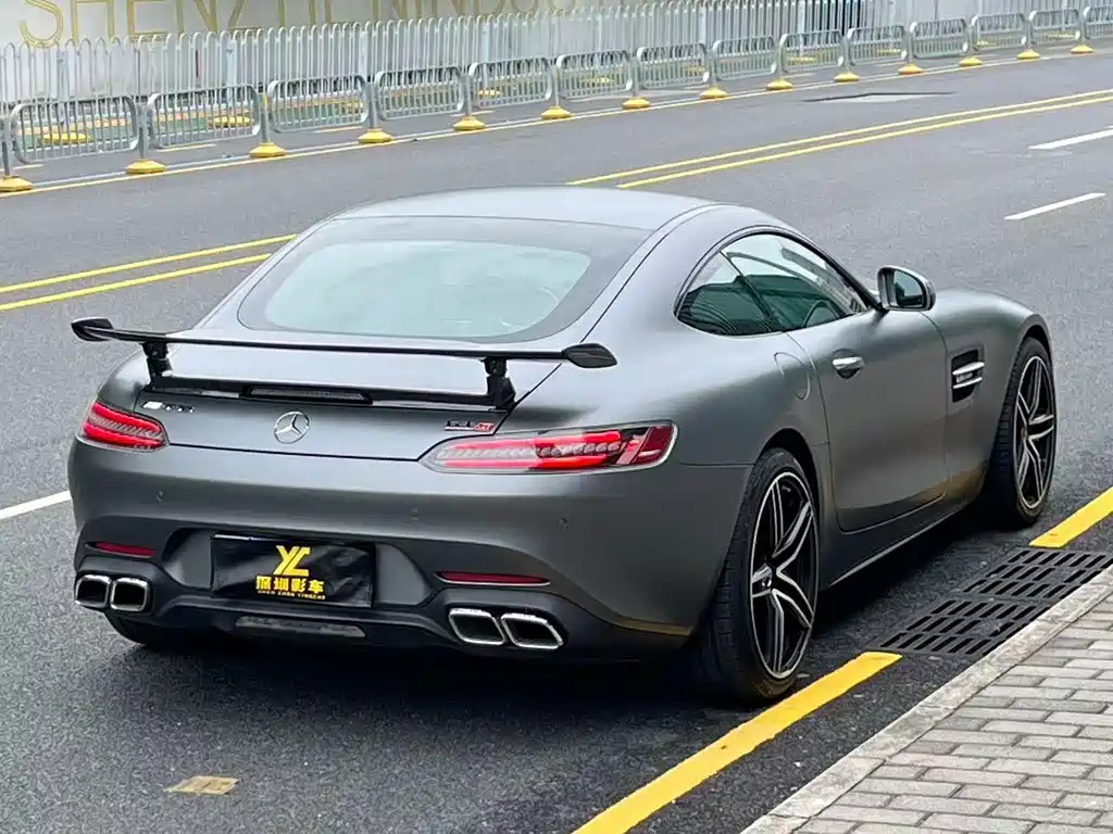MERCEDES-BENZ AMG GT