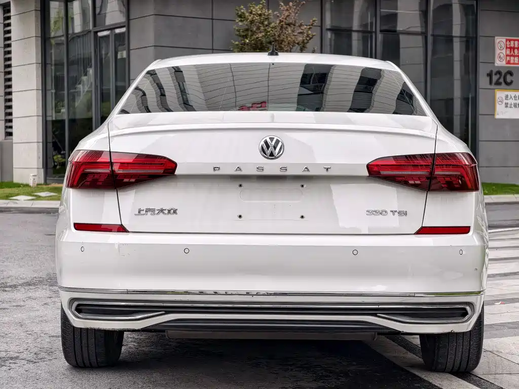Volkswagen Passat 2019 280TSI VI