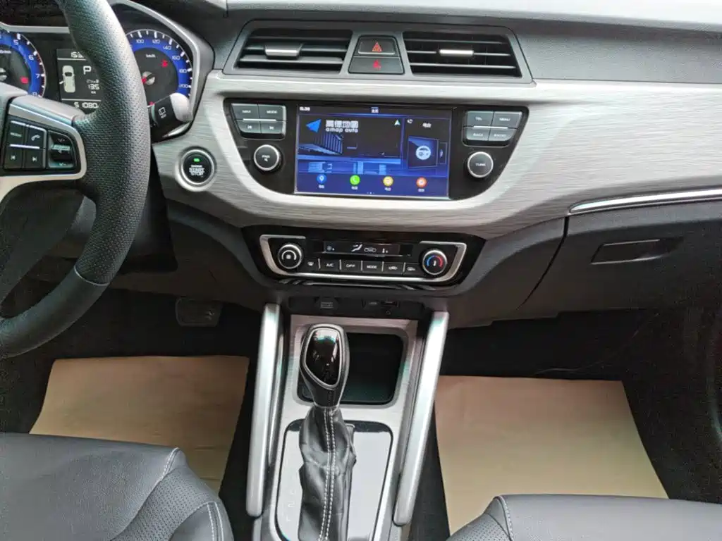 Geely Vision X3 — миниатюра 9
