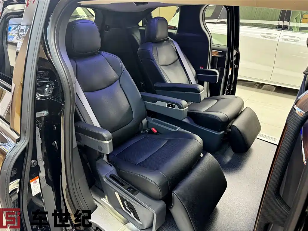 Toyota Granvia 2026 2.5L Comfort
