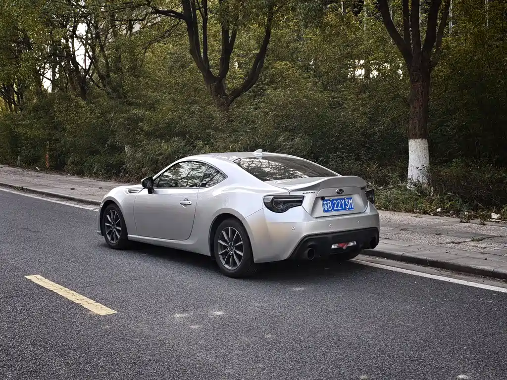 SUBARU BRZ