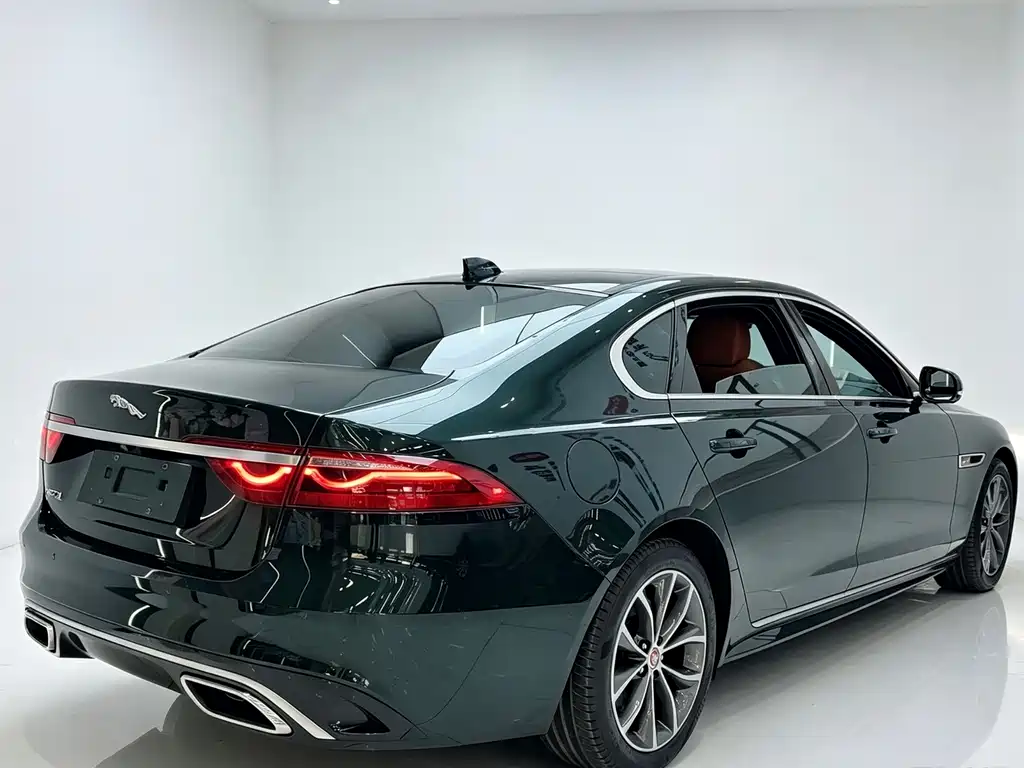 Jaguar XFL — фотографии объявления, Фото 9