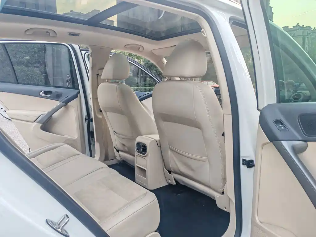 Volkswagen Tiguan — миниатюра 9