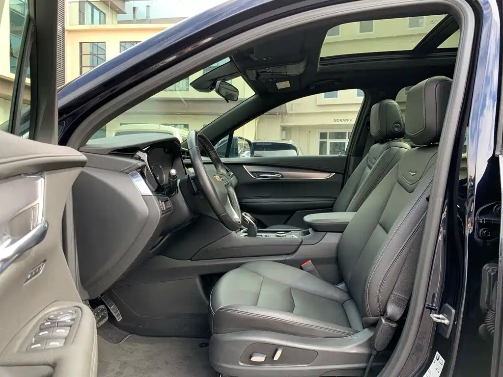 Cadillac XT6 — миниатюра 14