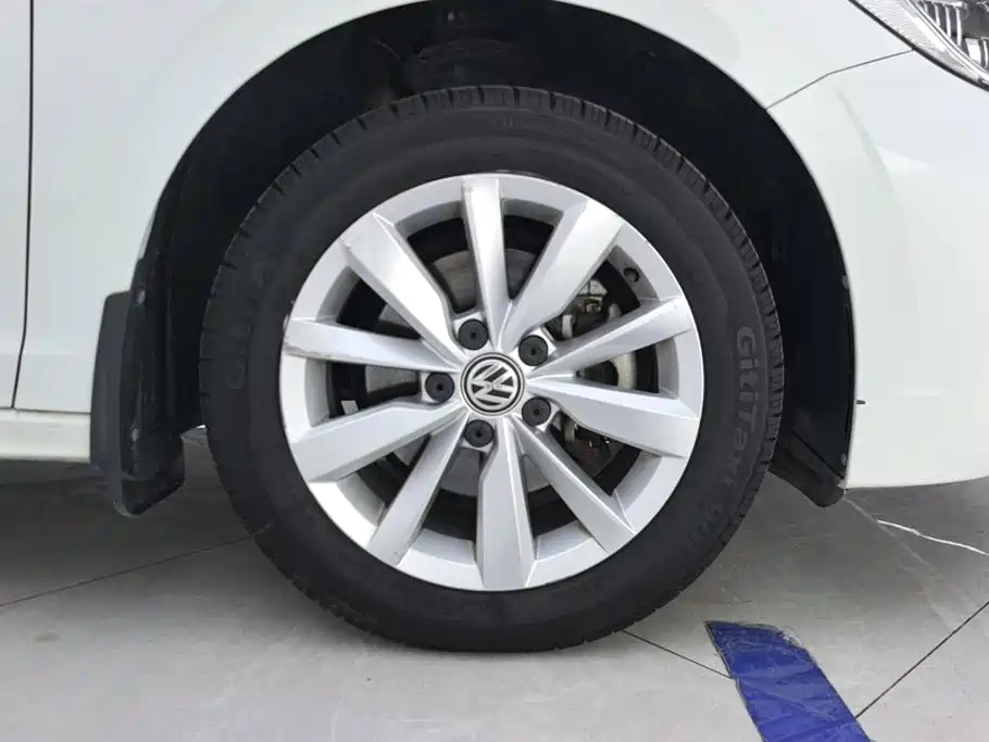Volkswagen Bora — миниатюра 6