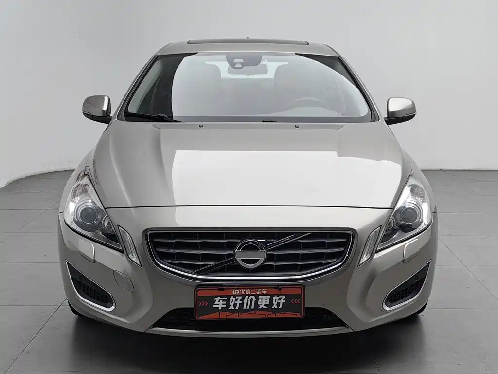 Volvo S60 (Import) — миниатюра 3