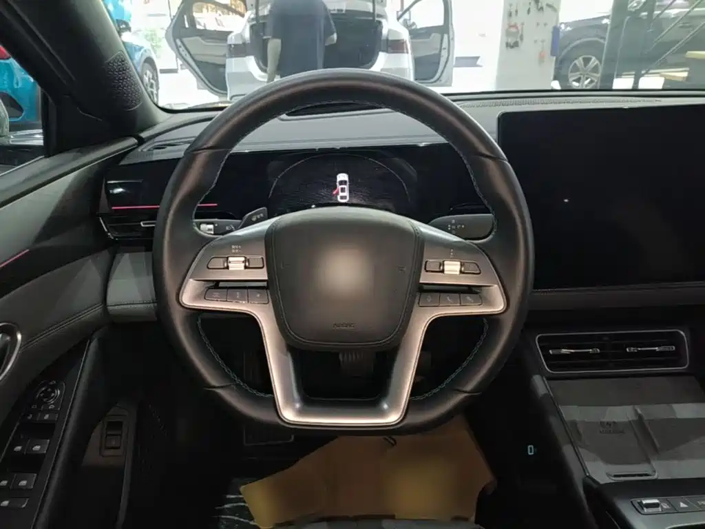 BYD Qin L — миниатюра 11