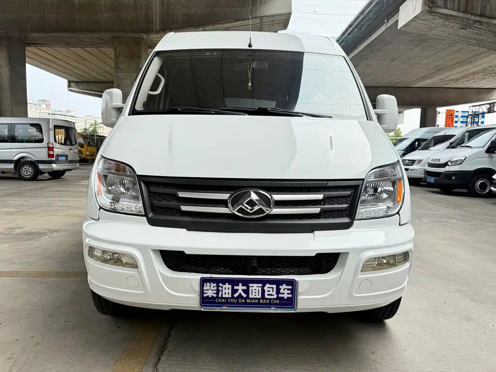 MAXUS V80 — миниатюра 2