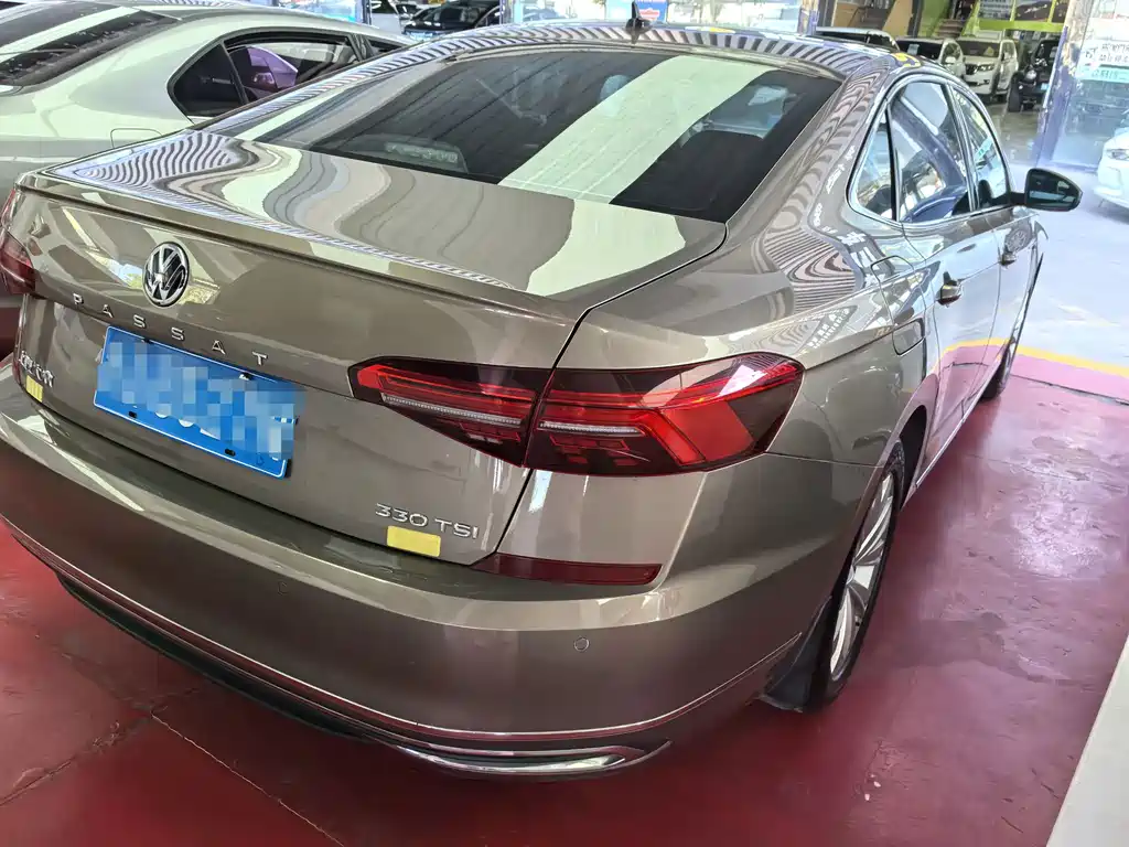 Volkswagen Passat — миниатюра 6