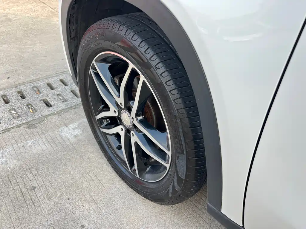 Mercedes-Benz GLA 2016