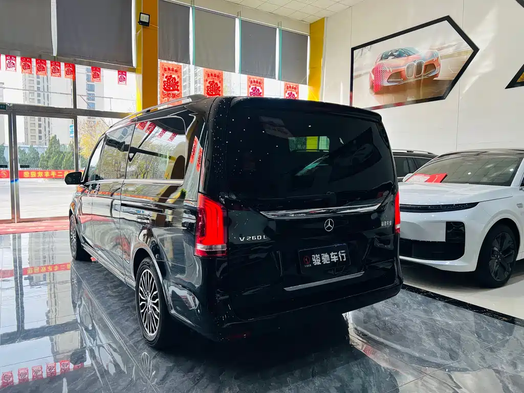 MERCEDES-BENZ V CLASS