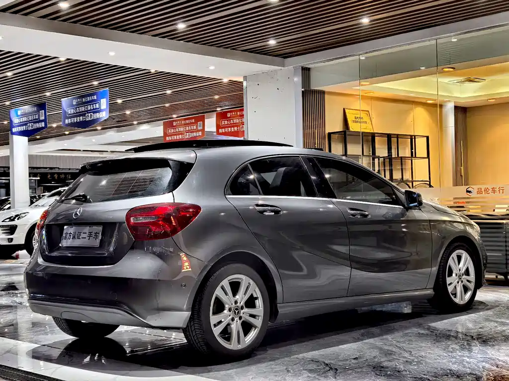 Mercedes-Benz A-Class (Import) — миниатюра 15