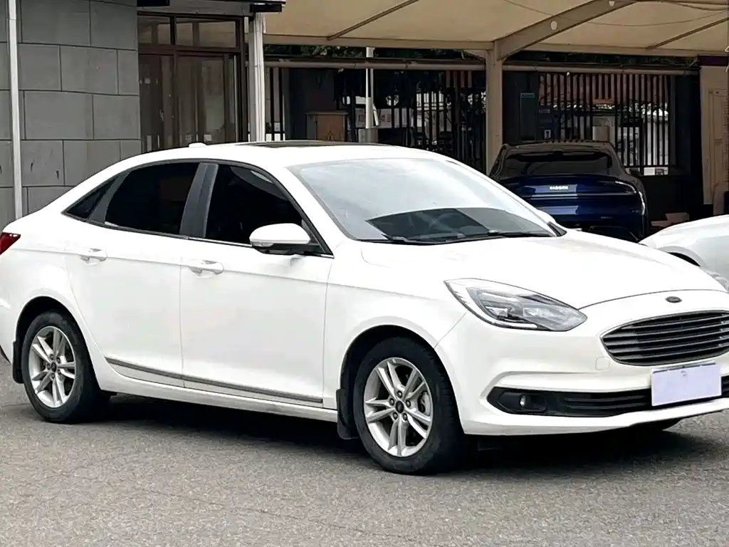 Ford Escort — миниатюра 6