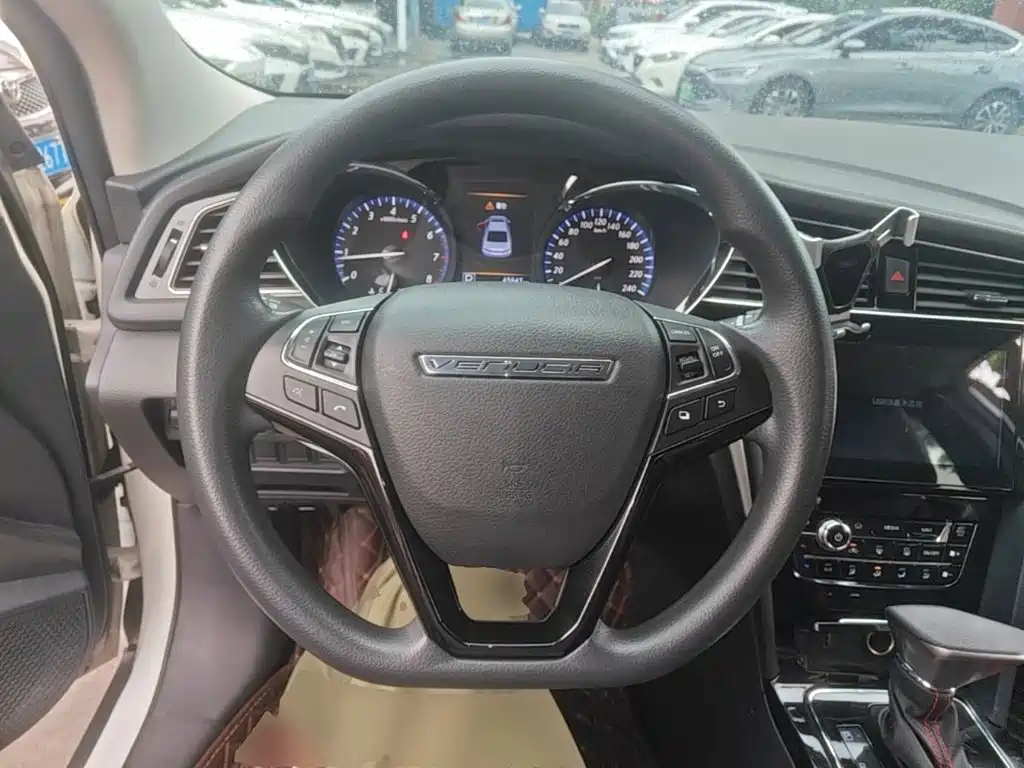 Venucia D60 — миниатюра 11