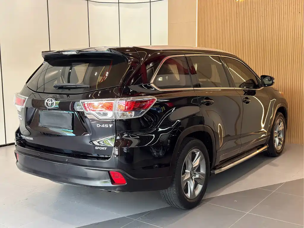 Toyota Highlander — миниатюра 18