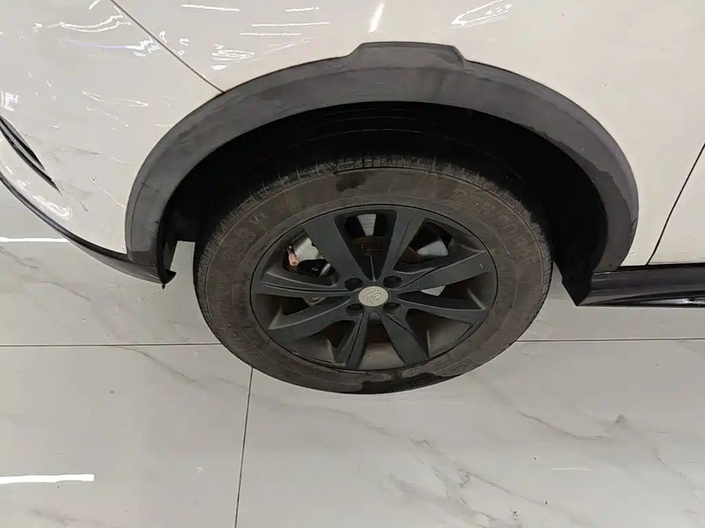 BYD Yuan EV — миниатюра 23