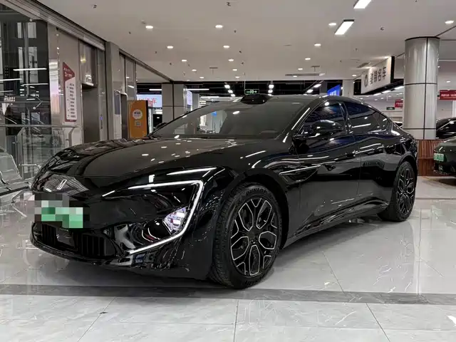 2026 Avatr 12