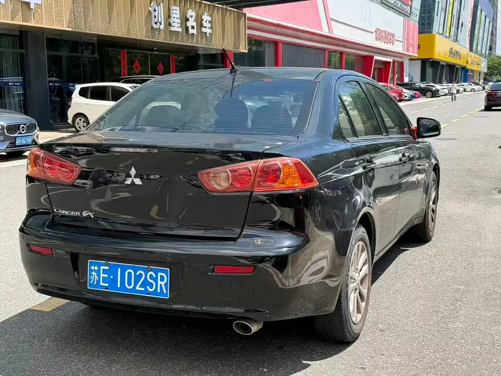 Mitsubishi Lancer EX — миниатюра 4
