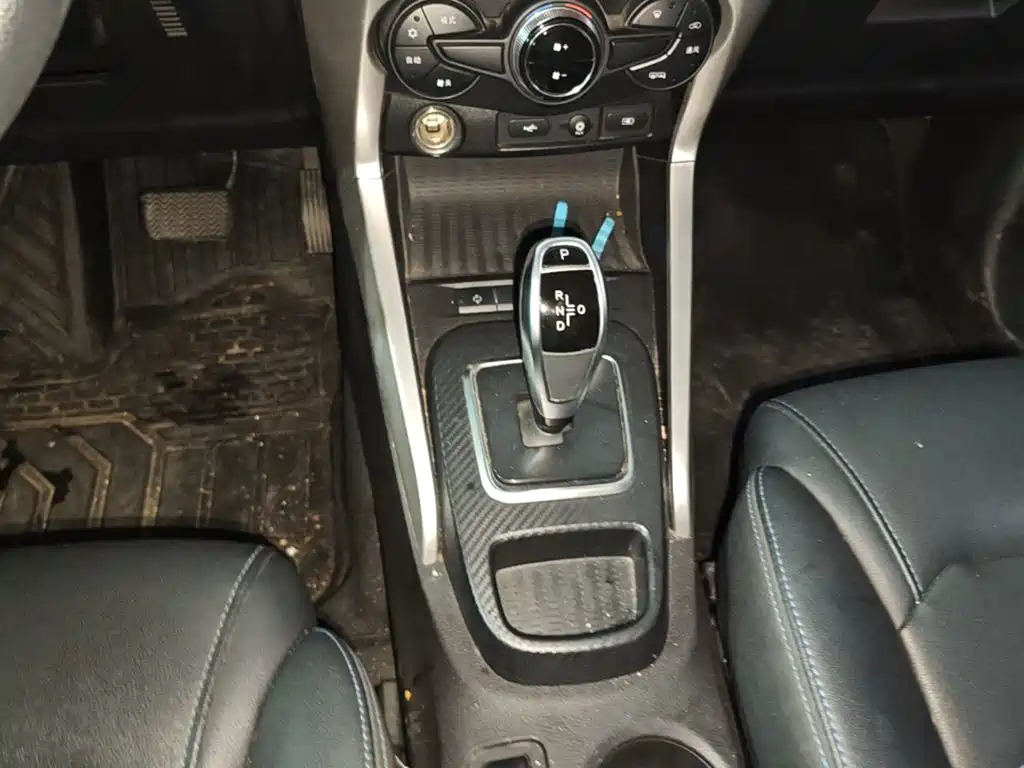 BYD Yuan EV — миниатюра 14