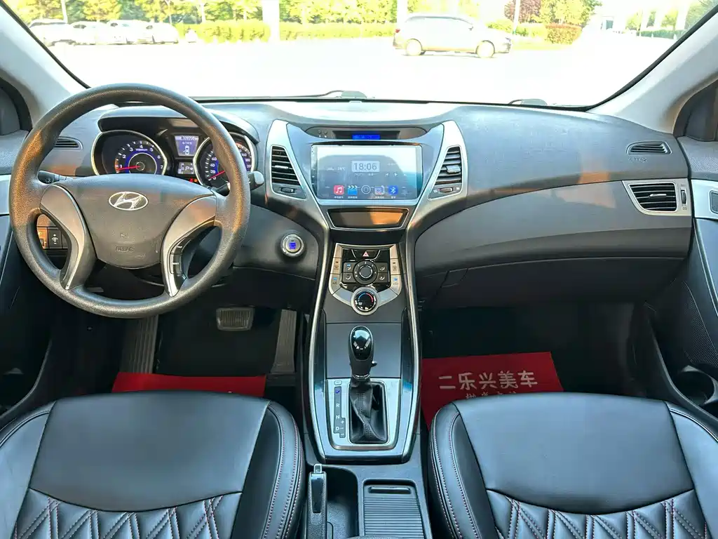 Hyundai Elantra Langdong — миниатюра 5