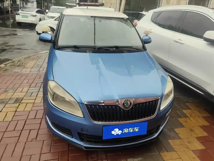 Skoda Fabia 2012 1.4L AT