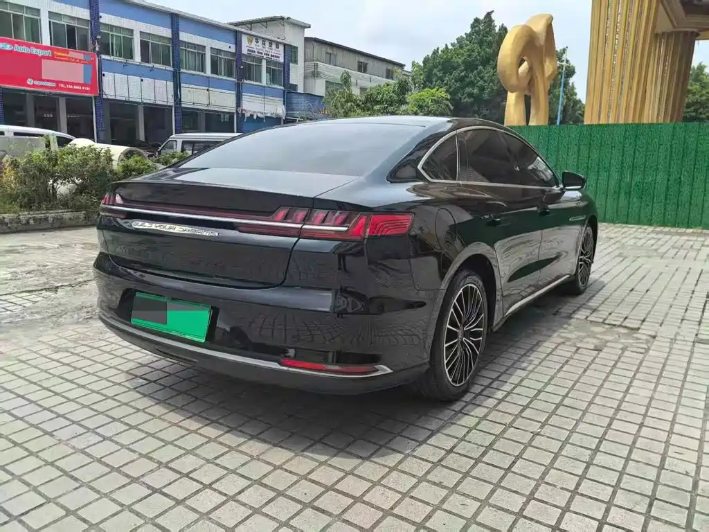 BYD Han — миниатюра 8
