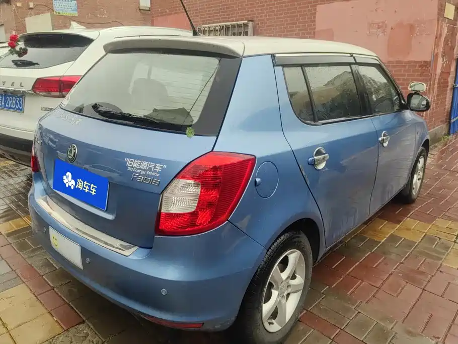Skoda Fabia 2012 1.4L AT