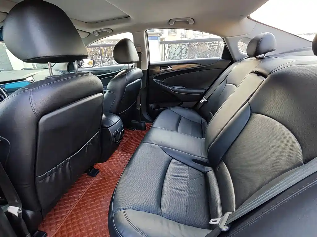Hyundai Sonata — миниатюра 9