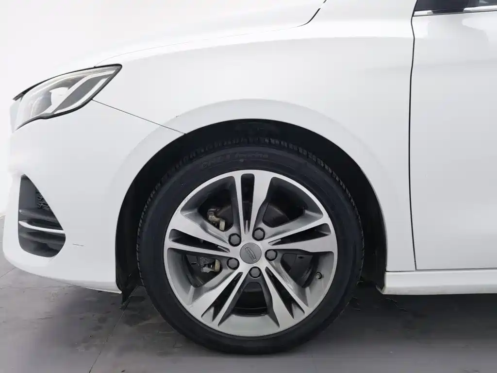 Geely Binrui — миниатюра 17