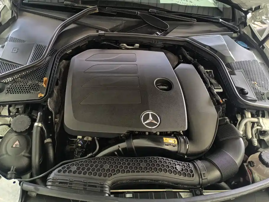 Mercedes-Benz C-Class — миниатюра 10