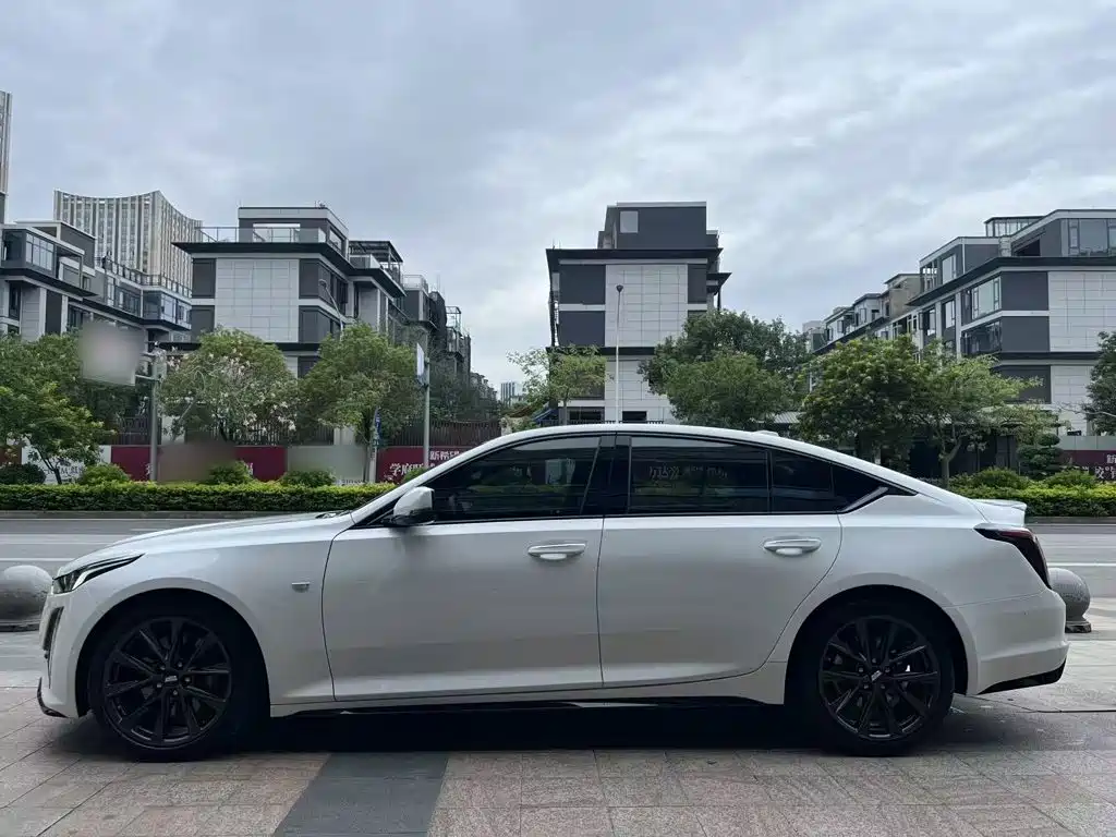 Cadillac CT5 — миниатюра 10