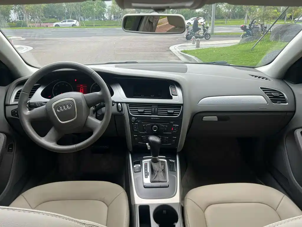 Audi A4L — миниатюра 7