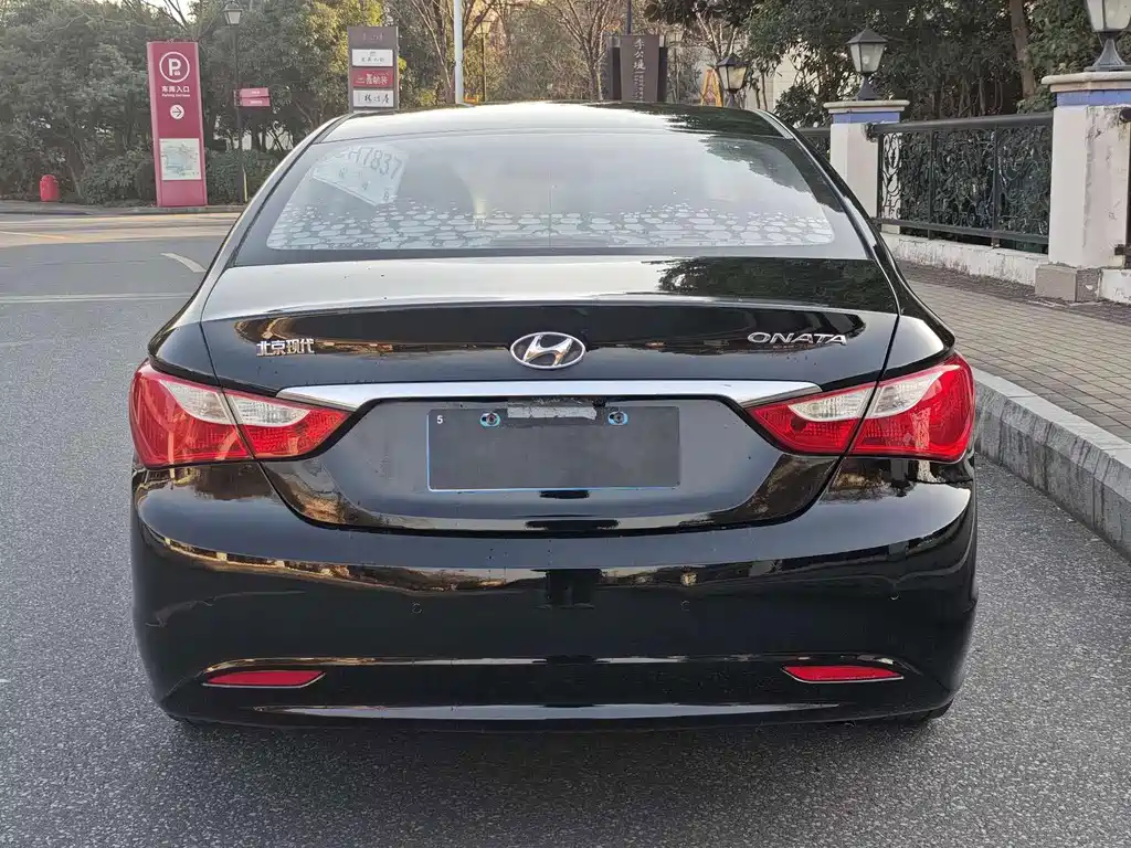 Hyundai Sonata — миниатюра 5