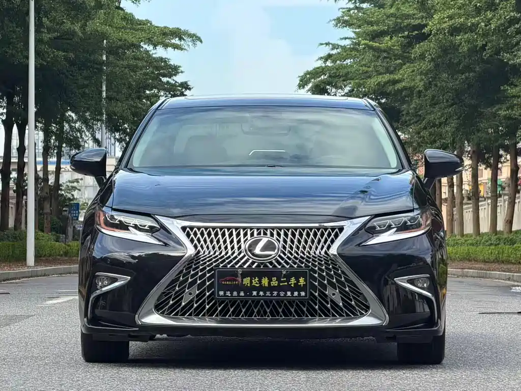 Lexus ES — миниатюра 3